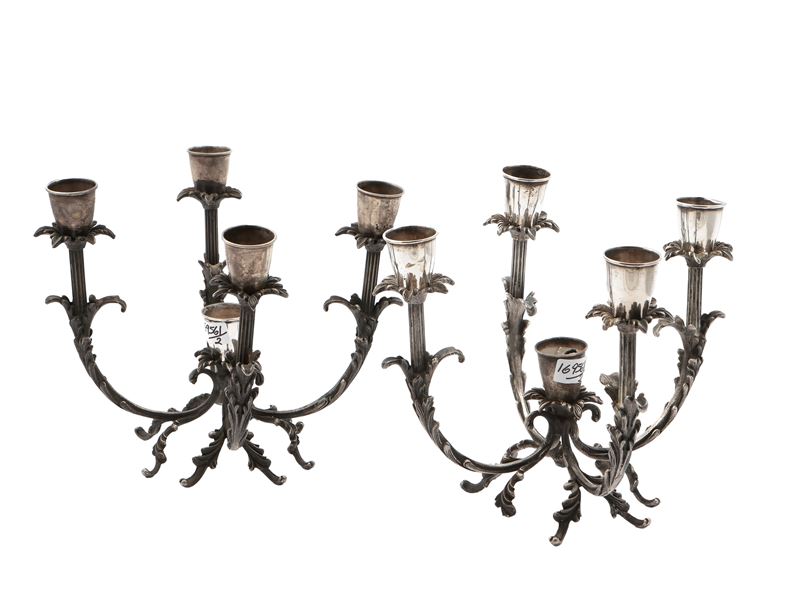 Coppia di candelabri in argento
