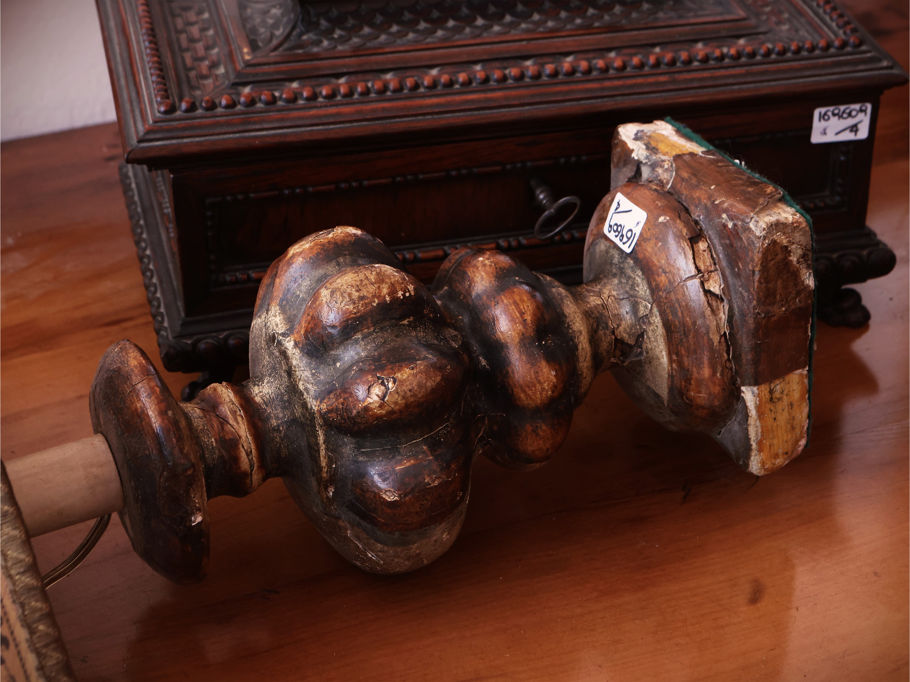 Lotto di accessori d'epoca