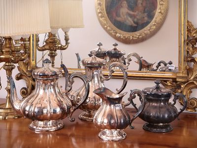 Servizio da Tè e Caffè in Metallo Argentato