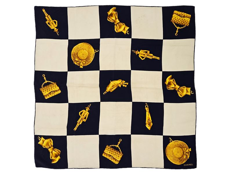 Chanel - Foulard in Seta Bianco e Blu
