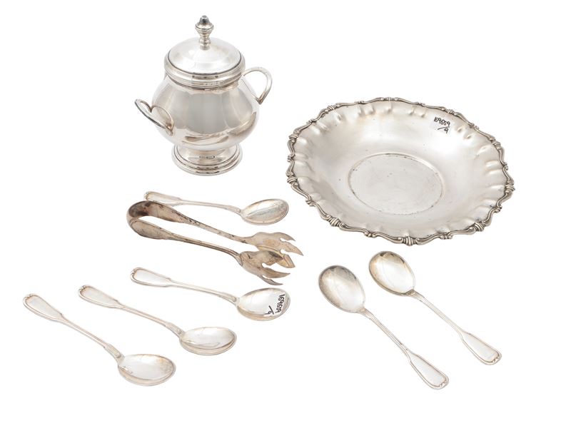 Lotto di argenteria per la tavola