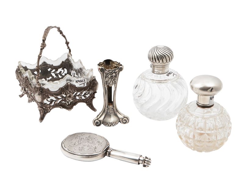 Accessori da toilette in argento