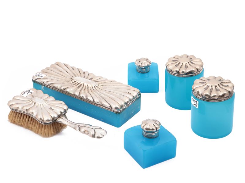 Set da toilette in argento e opaline turchese