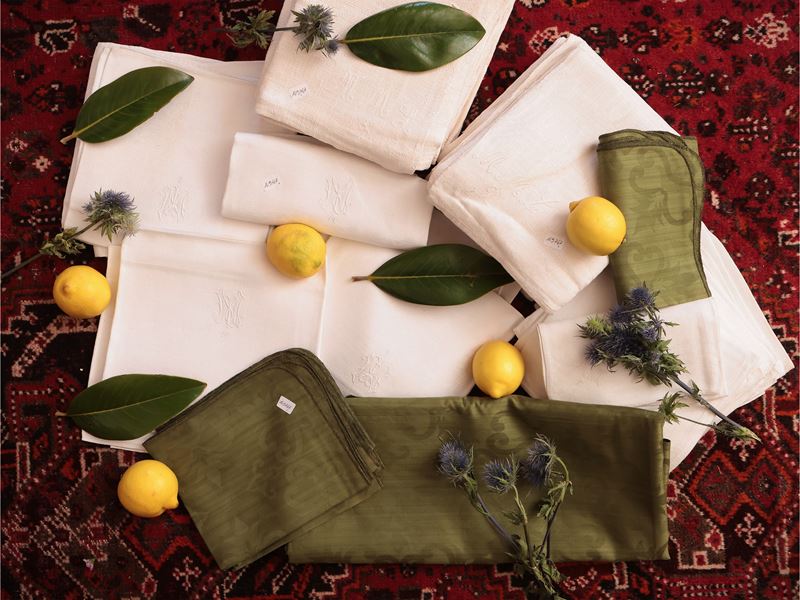 Assortimento di Tessuti da Corredo Fatti a Telaio