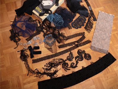 Assortimento di Accessori per Abiti e Bigiotteria D'epoca