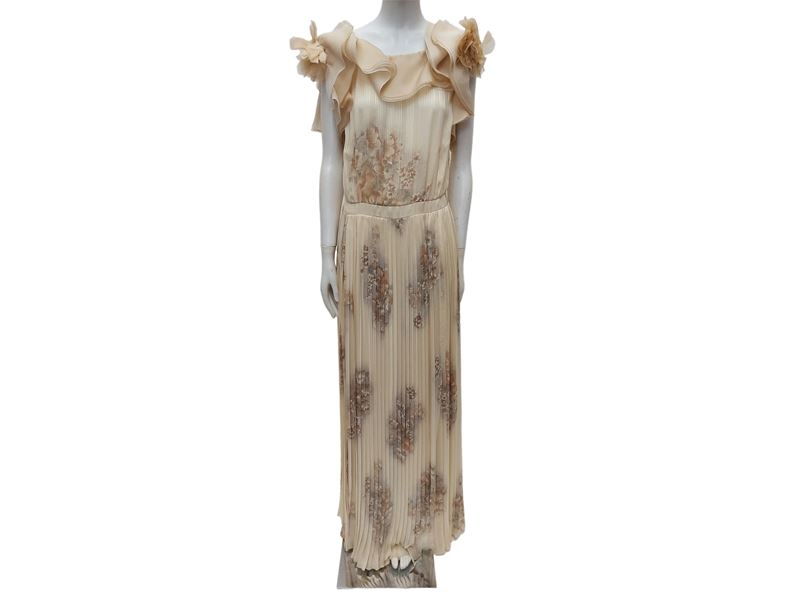 Abito sartoriale lungo in voile di seta plissé