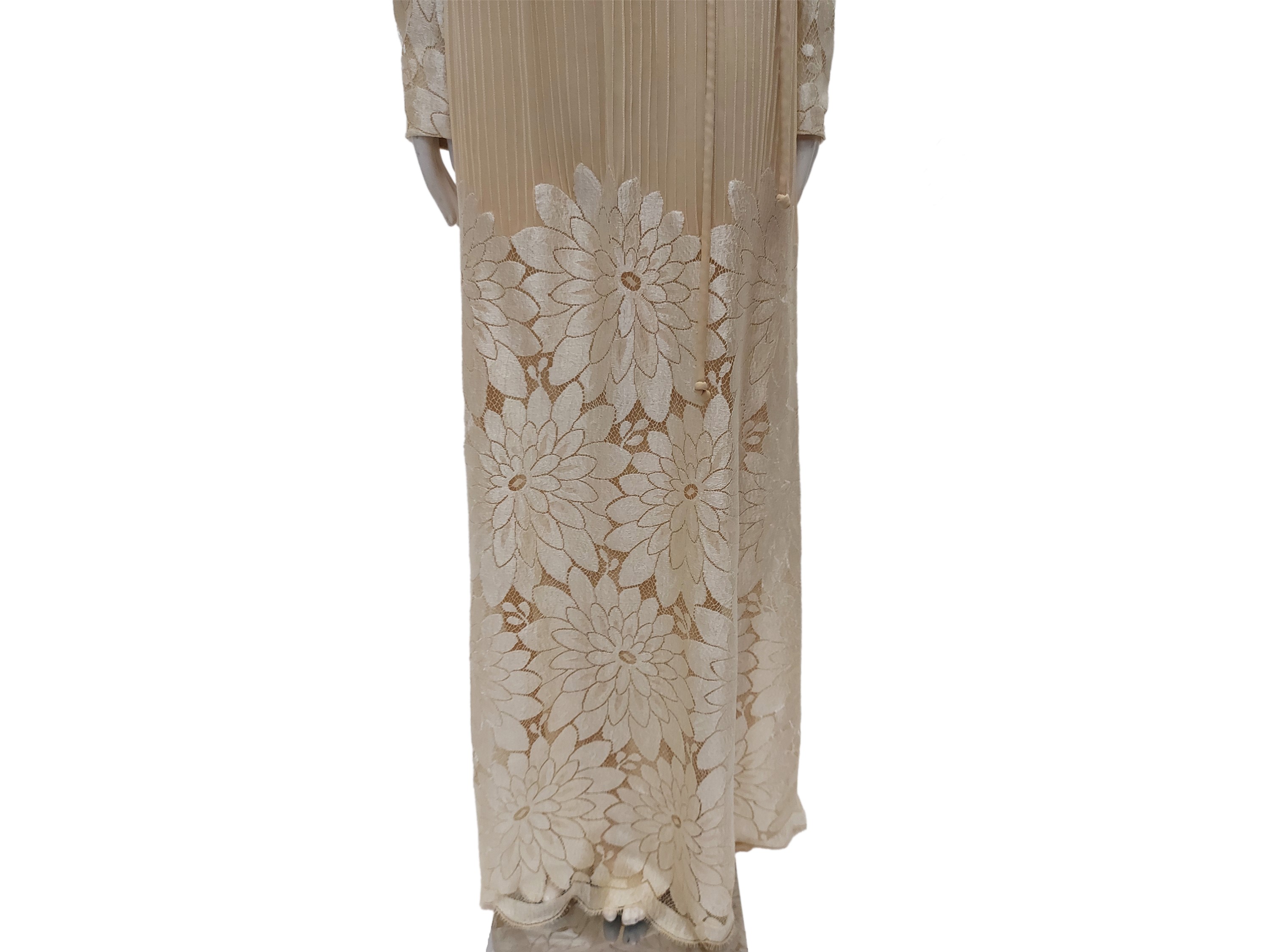 Abito sartoriale lungo in seta e pizzo beige, Alta Moda Massetti, Firenze