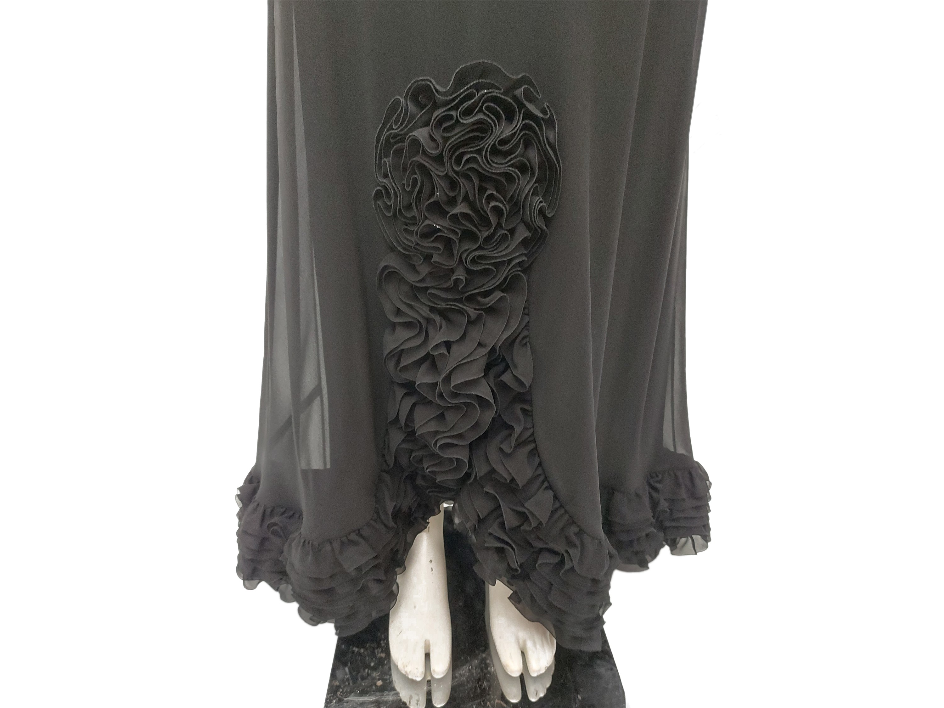 Abito sartoriale da sera in pizzo e seta nera