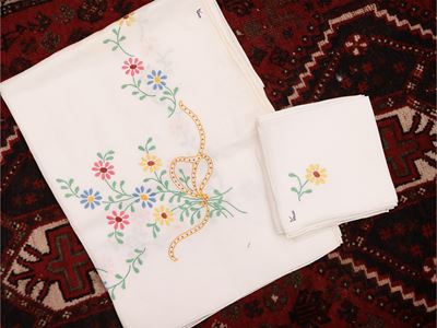 Tovaglia in Lino Bianco Ricamata
