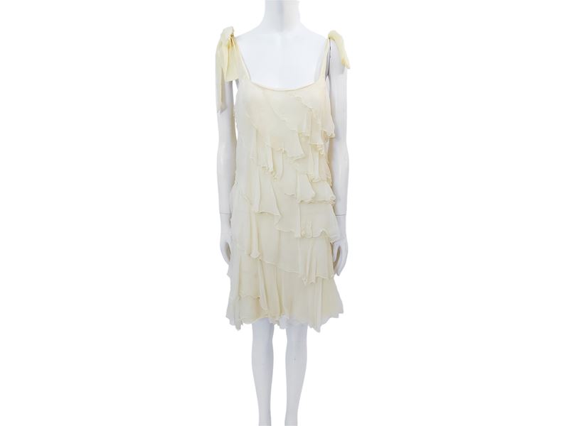 Blumarine - Abitino in crepe di seta giallo chiaro con stola in piume