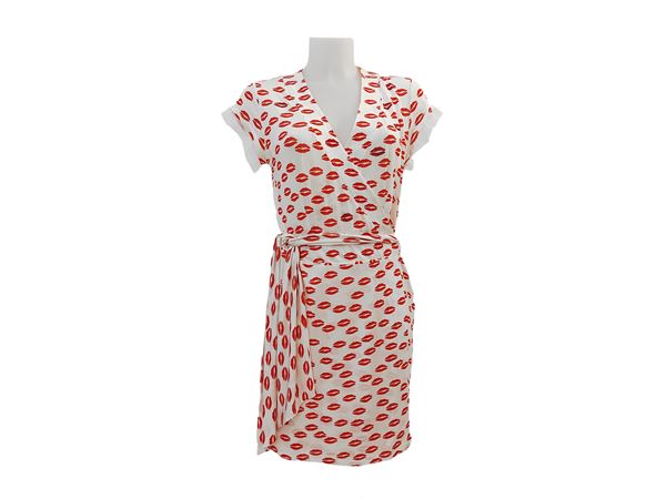 Blumarine - Dress with red kisses pattern on white background