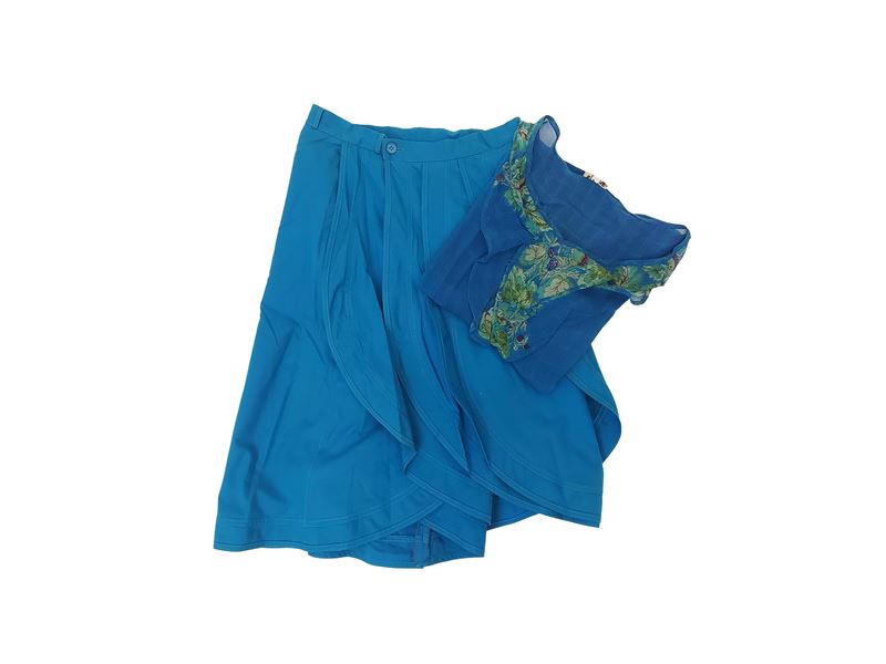 Gianni Versace - Completo gonna-pantalone in seta e blusa in chiffon ceruleo