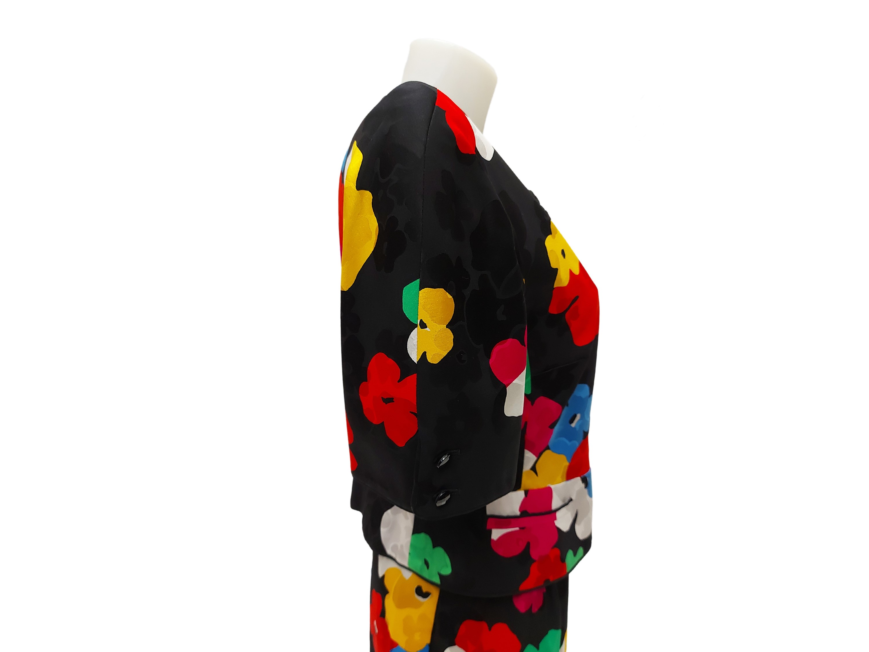 Night Valentino - Tailleur in seta fantasia floreale su fondo nero