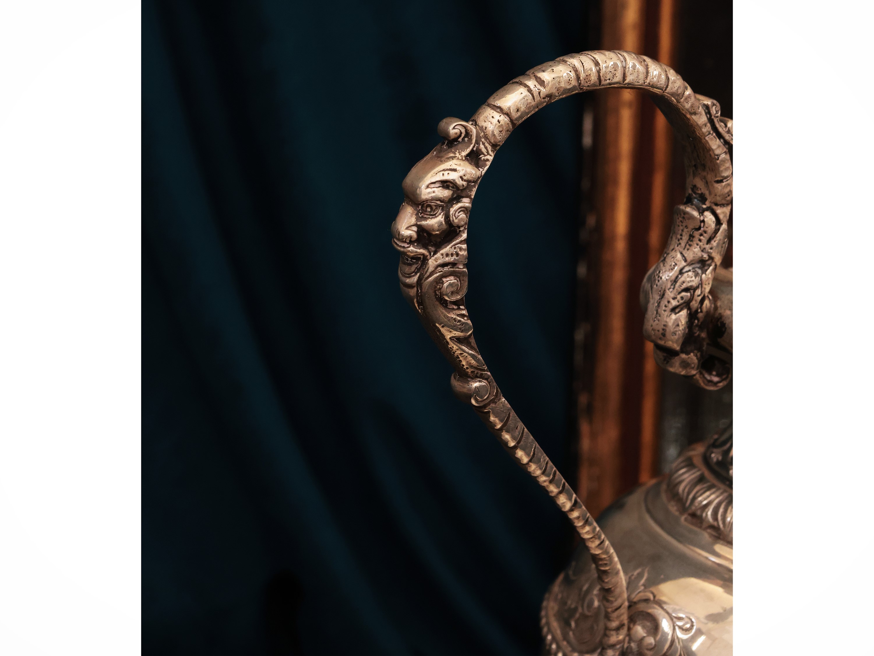 Brocca e bacile in argento