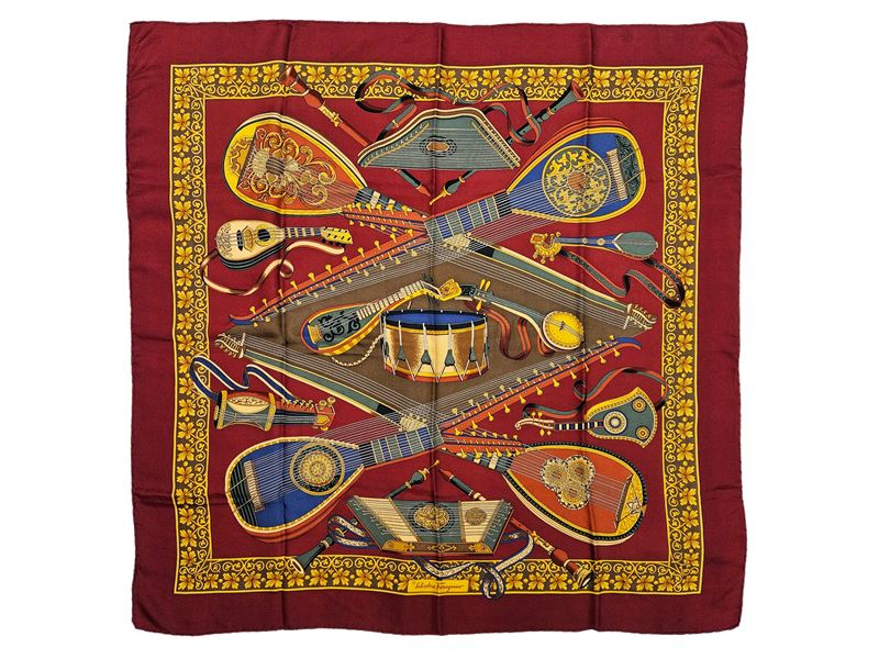 Salvatore Ferragamo - Foulard in Seta