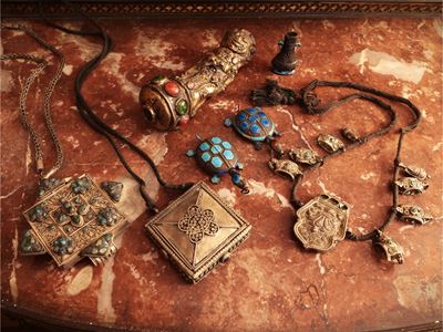 Lotto di Curiosità Orientali, Anche in Argento