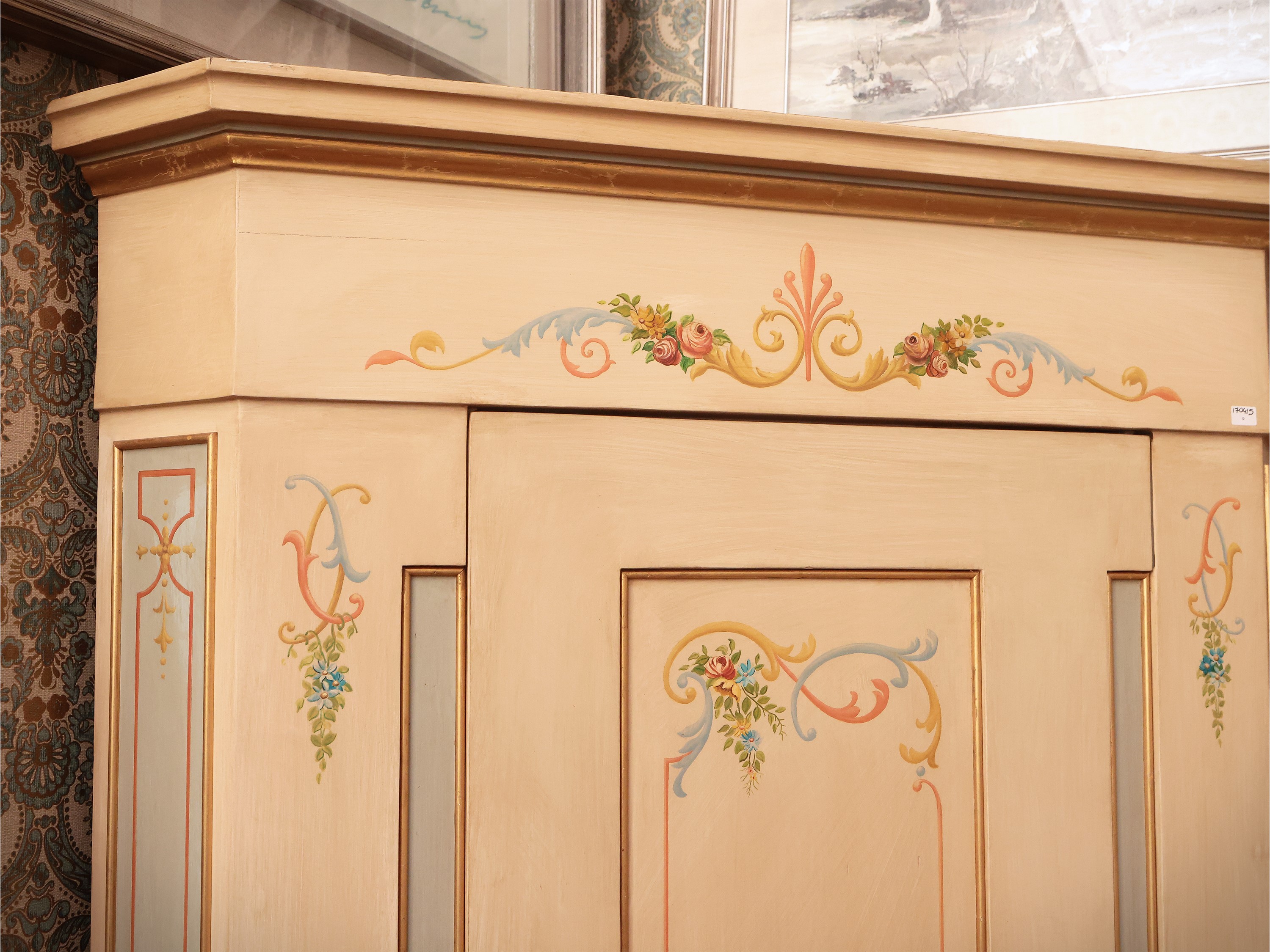 Angoliera in Legno Laccato