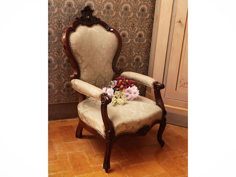 Poltrona in Noce