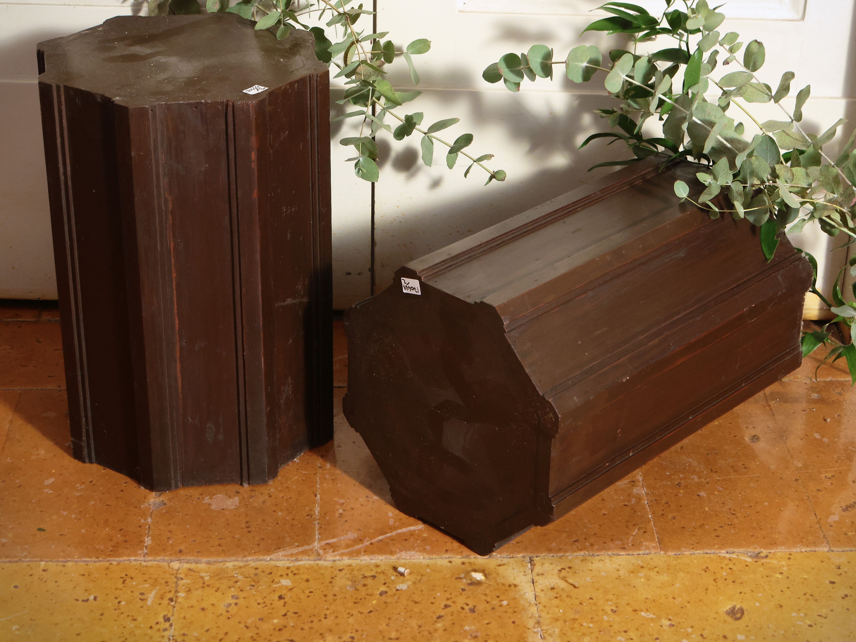Coppia di Basi per Sculture in Legno Tenero
