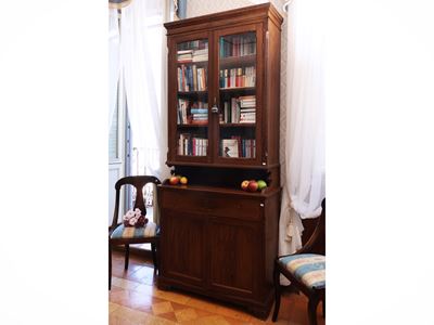 Libreria - Vetrina a Due Corpi Iin Legno Tinto Ad Imitazione della Radica