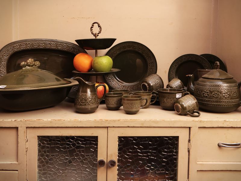 Servizio di Piatti in Ceramica Smaltata Verde Oliva, Laveno