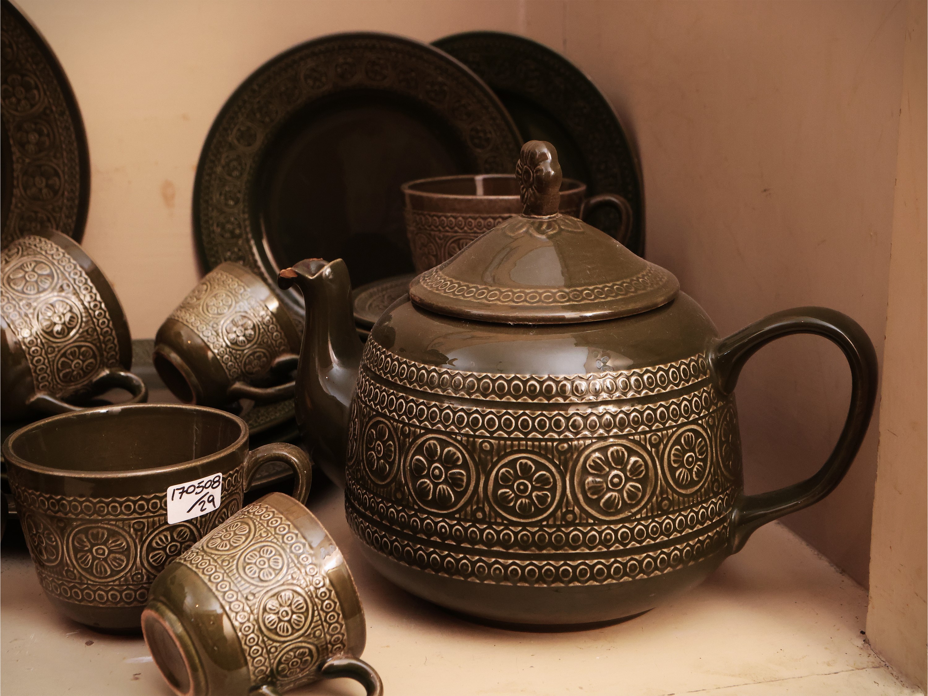 Servizio di Piatti in Ceramica Smaltata Verde Oliva, Laveno