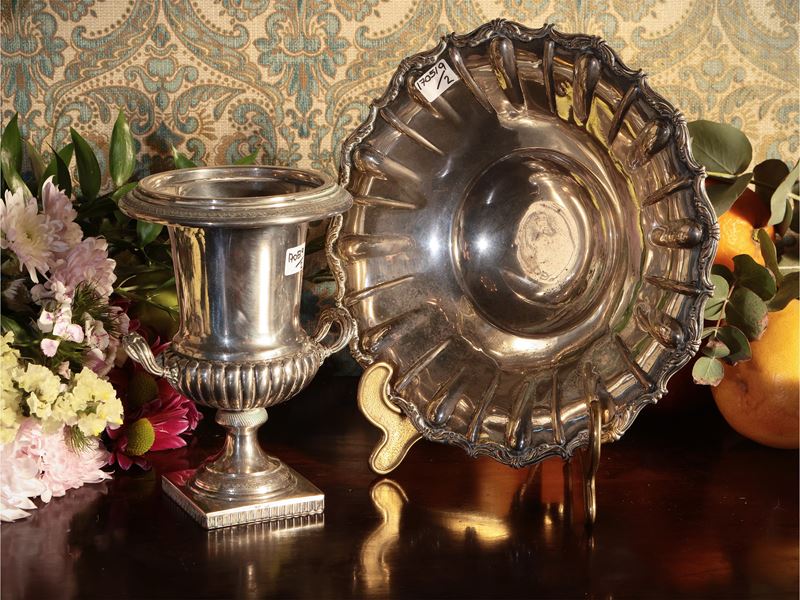 Due Accessori per la Casa in Argento