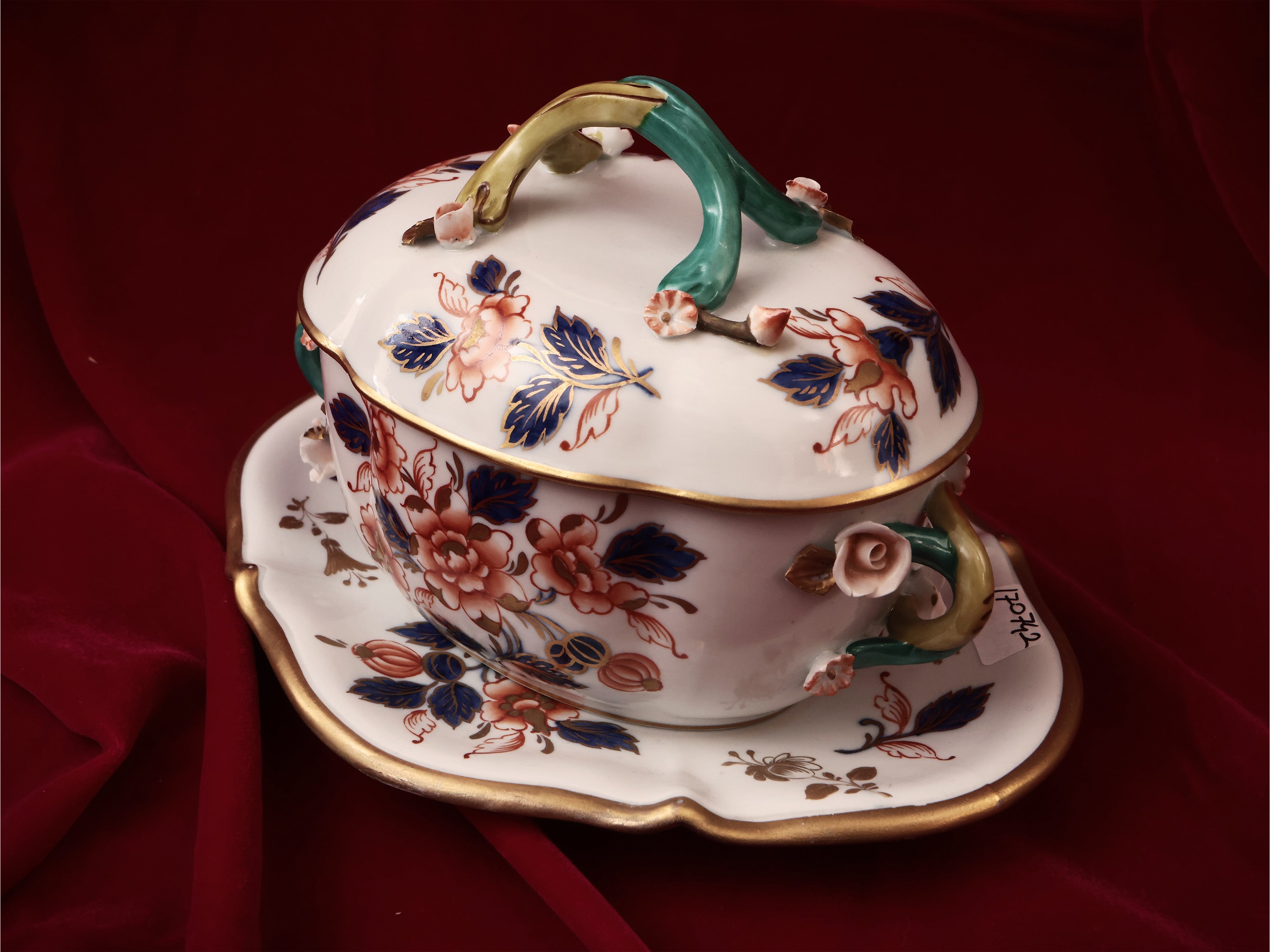 Due Accessori in Porcellana, Limoges