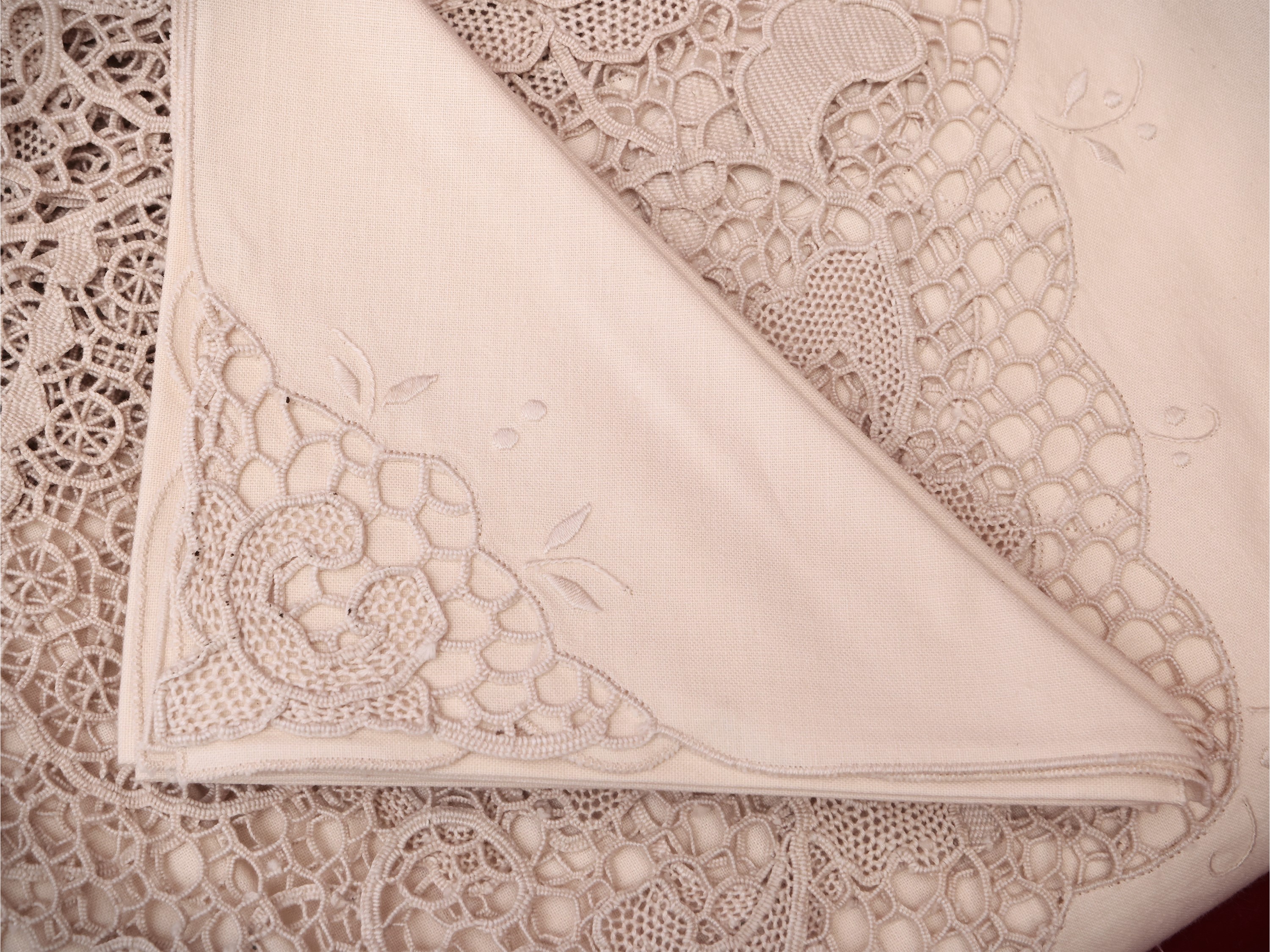 Tovaglia in Lino Bianco