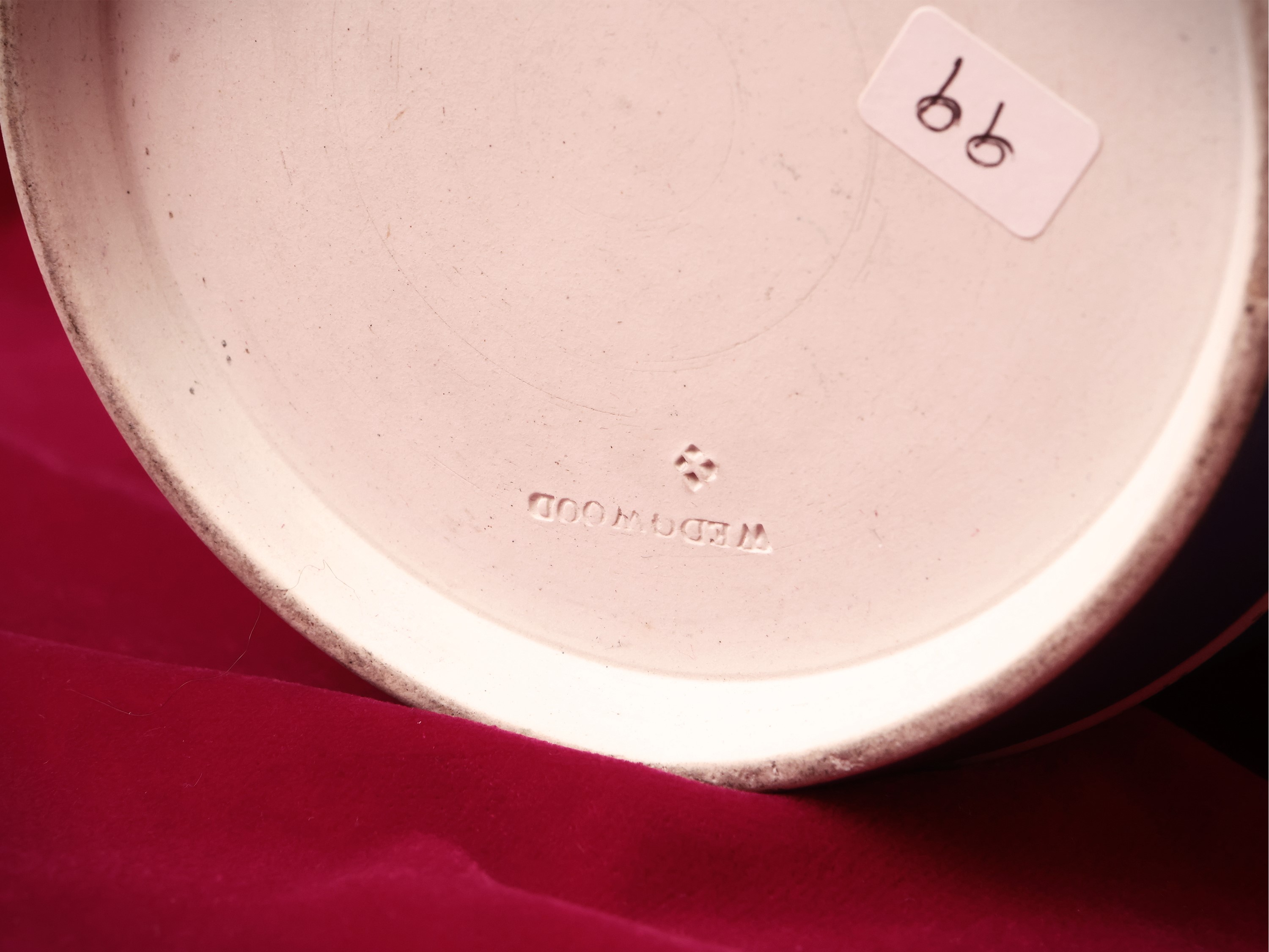 Due Portabiscotti in Biscuit, Wedgwood