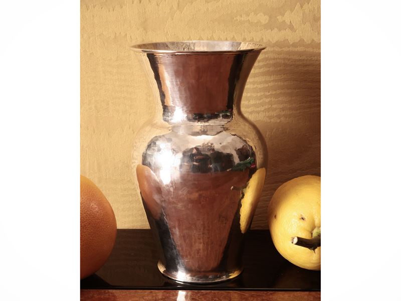 Piccolo vaso in argento