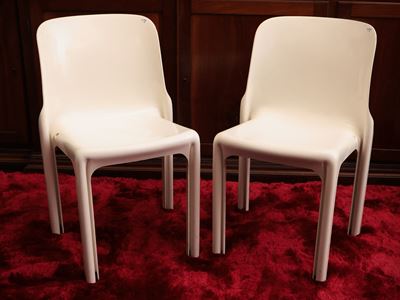 Coppia di Sedie Selene, Vico Magistretti per Artemide