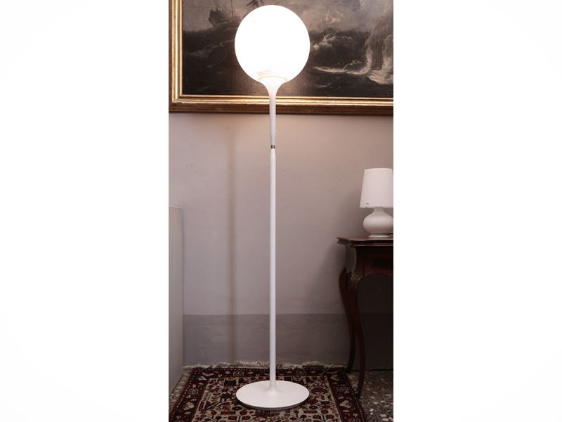 Lampada da Terra Castore, Michele De Lucchi e Hubb Ubbens per Artemide