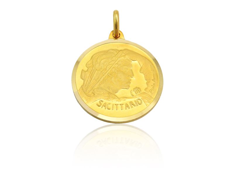 Medaglia pendente in oro giallo con segno zodiacale del Sagittario, Anni Settanta