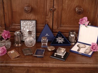 Miscellanea di Accessori da Scrivania e da Toilette Anche in Argento