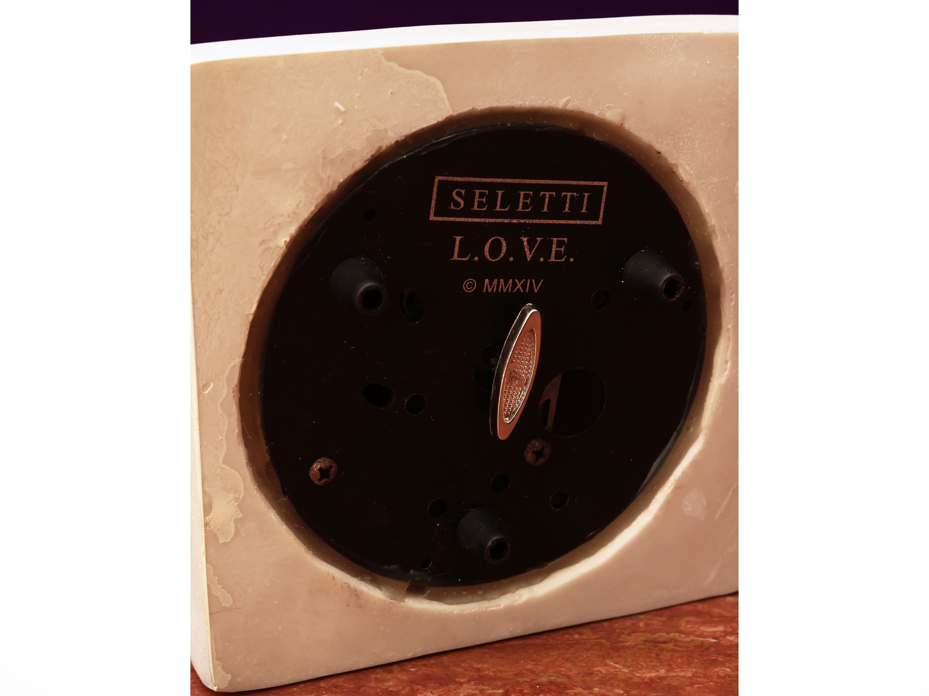 Carillon L.O.V.E., Maurizio Cattelan per Seletti, 2014