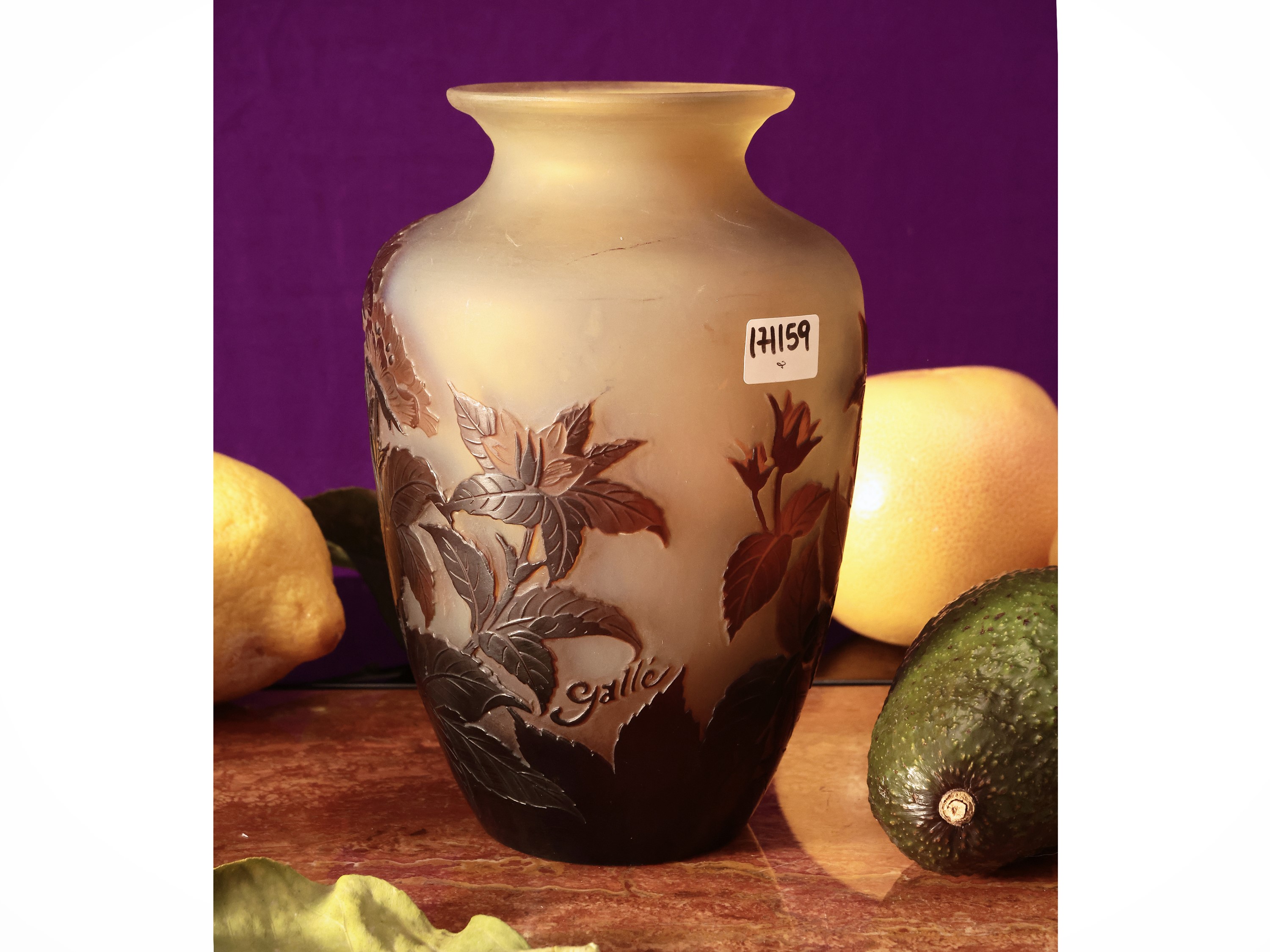 Vaso in vetro doppio a cammeo,