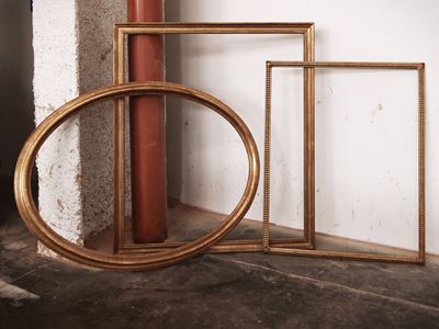 Tre Cornici in Legno Intagliato e Dorato