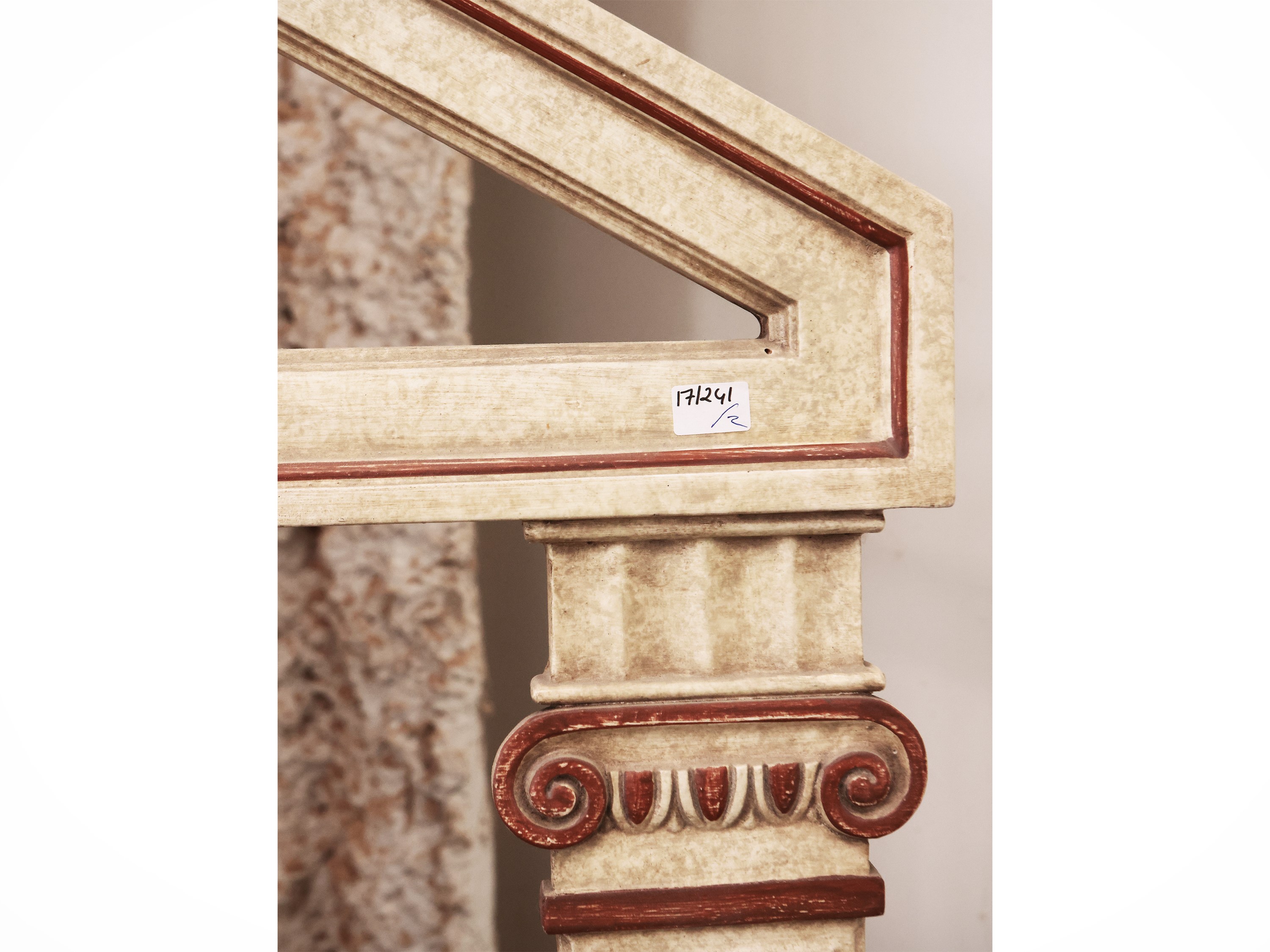 Coppia di Cornici Architettoniche
