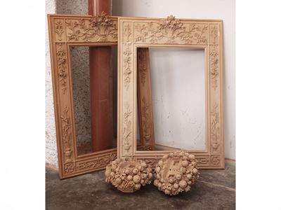 Lotto di Decorazioni in Legno Grezzo