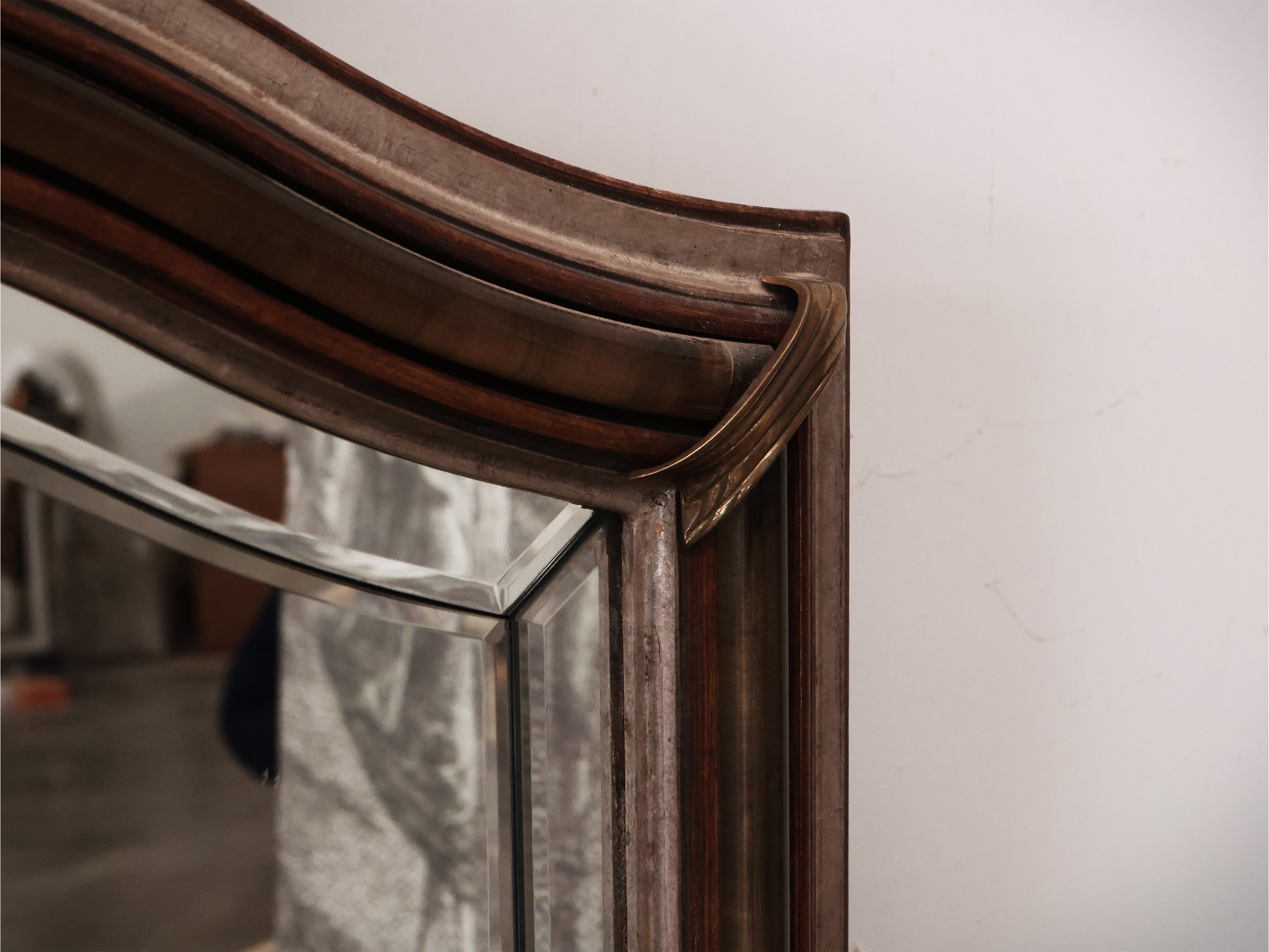 Spechiera con Cornice in Legno Dorato e Argentato