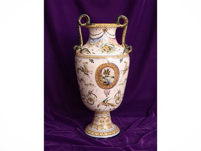 Vaso Ad Anfora in Maiolica