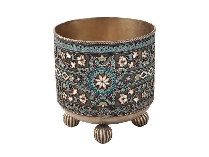 Bicchiere in argento vermeil e smalti cloisonné