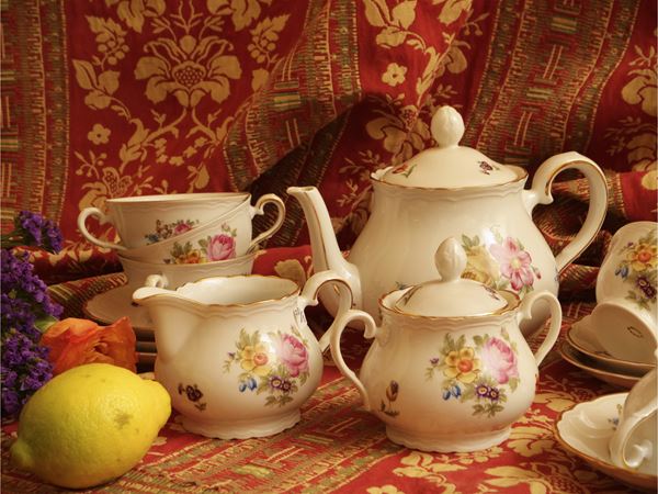Porcelain tea service, Richard Ginori