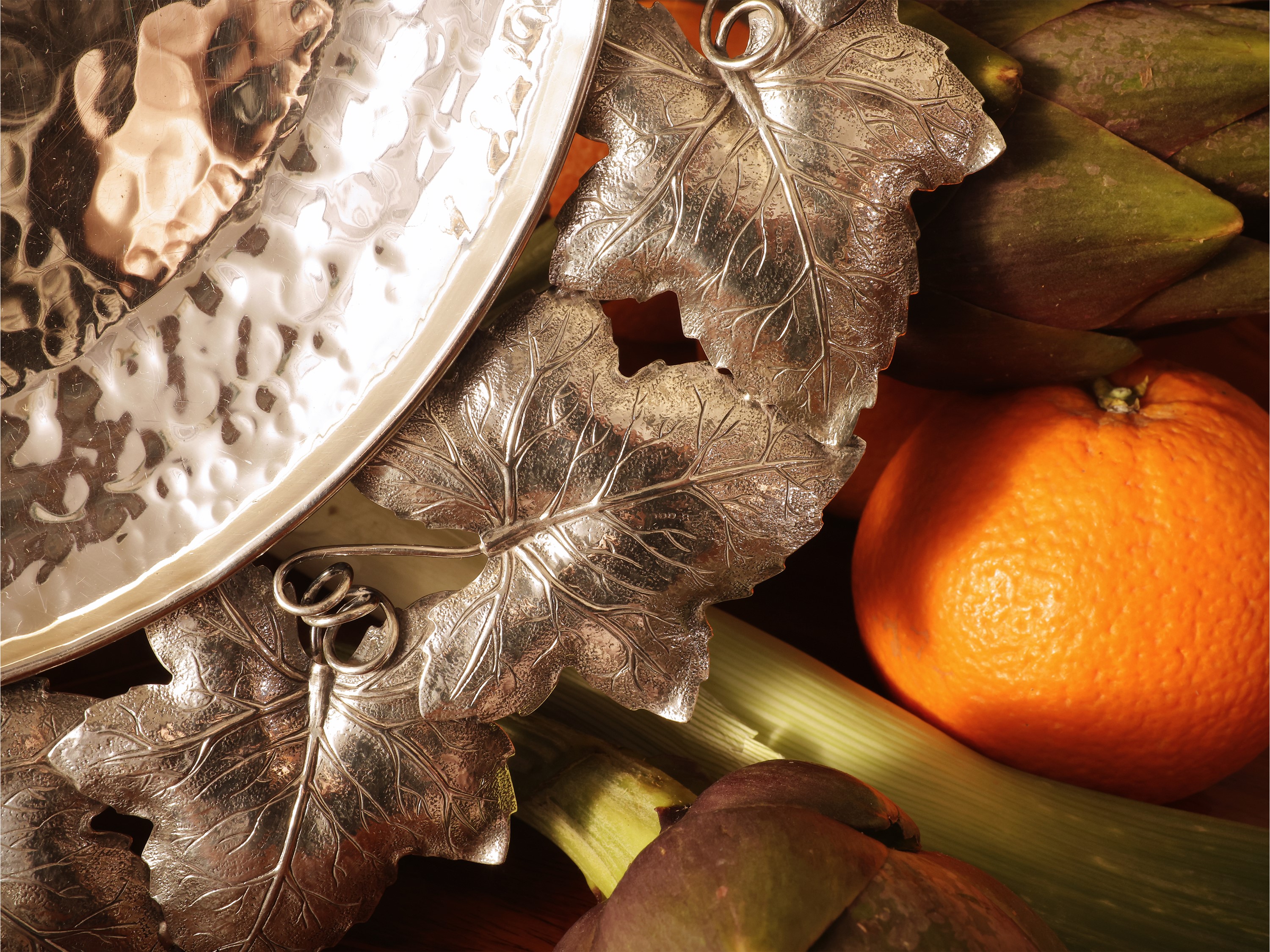 Due vassoi per servire l'uva in argento 925