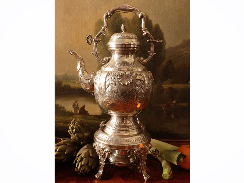 Importante samovar in argento