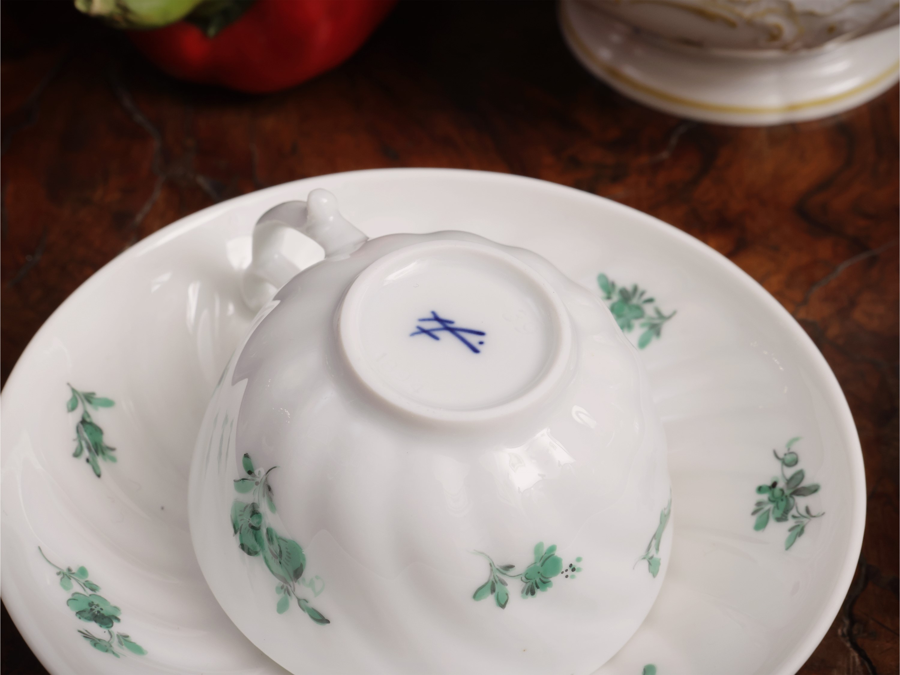 Meissen, Assortimento di accessori per servire il caffè con tazzine e set completo