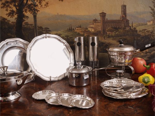 Table accessories in stainless steel and silver metal