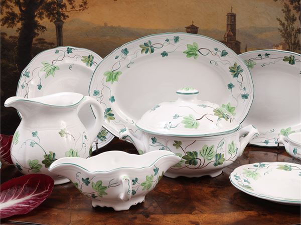 Ivy dishes set for outdoor lunches, Herend Village Pottery