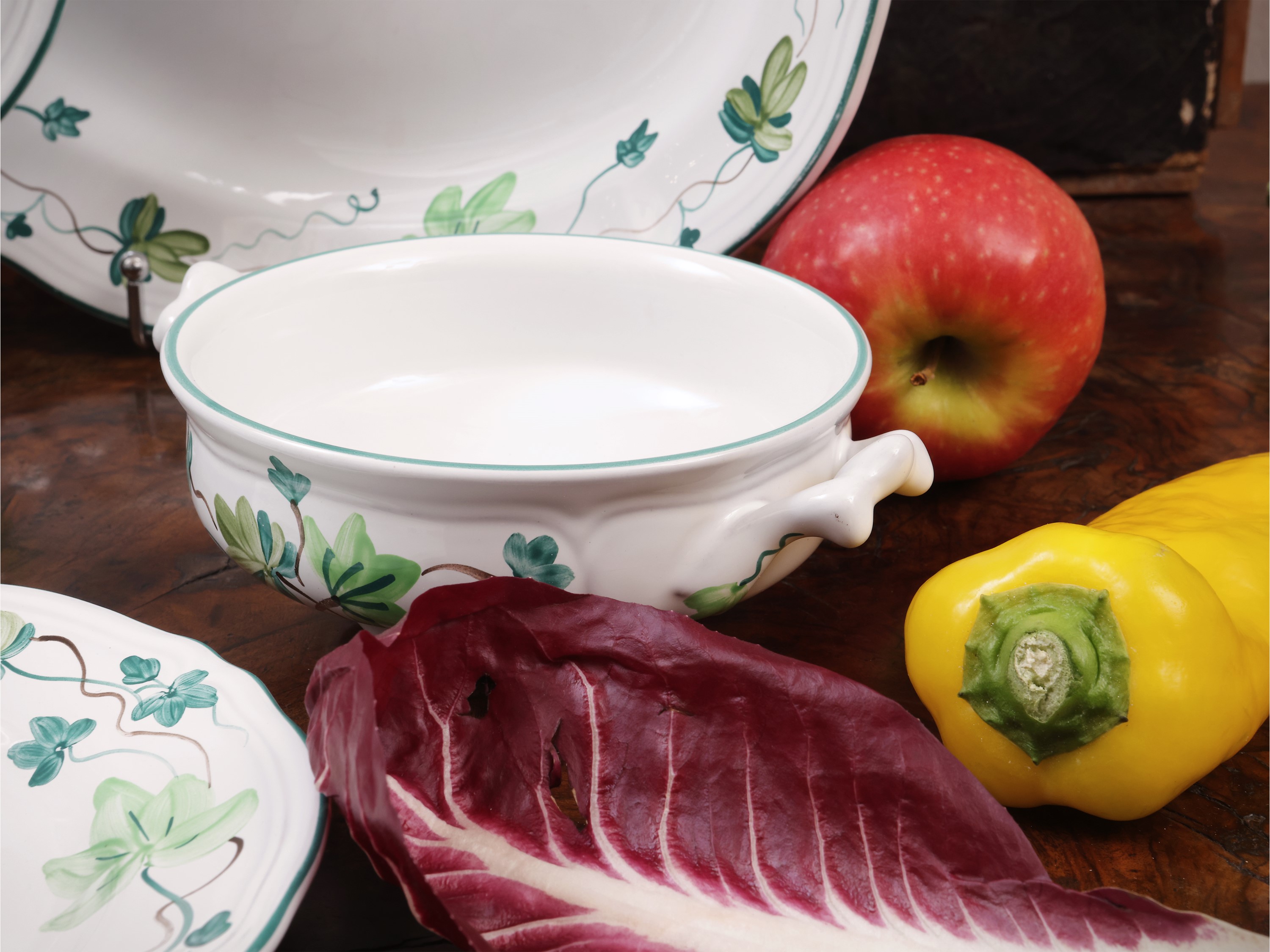 Herend Village Pottery, Servizio di piatti Ivy per pranzi all'aperto, anni Novanta